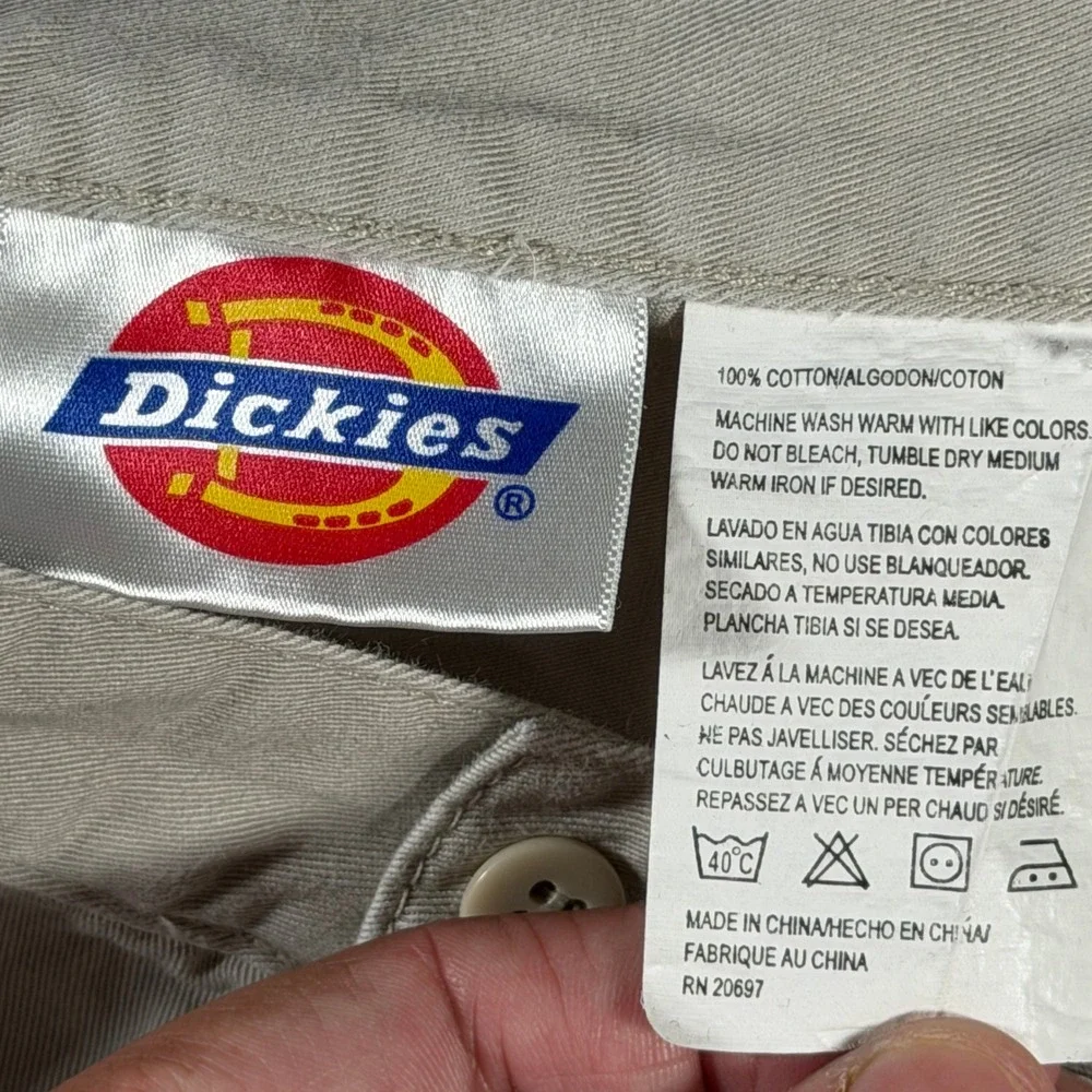 Vintage Dickies Mens 32 Khaki Cotton Cargo Shorts Utility Workwear Relaxed‎ Fit